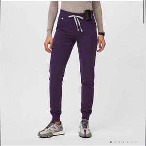 FIGS Zamora “Purple Jam” Figs Scrub Joggers XLARGE/PETITE